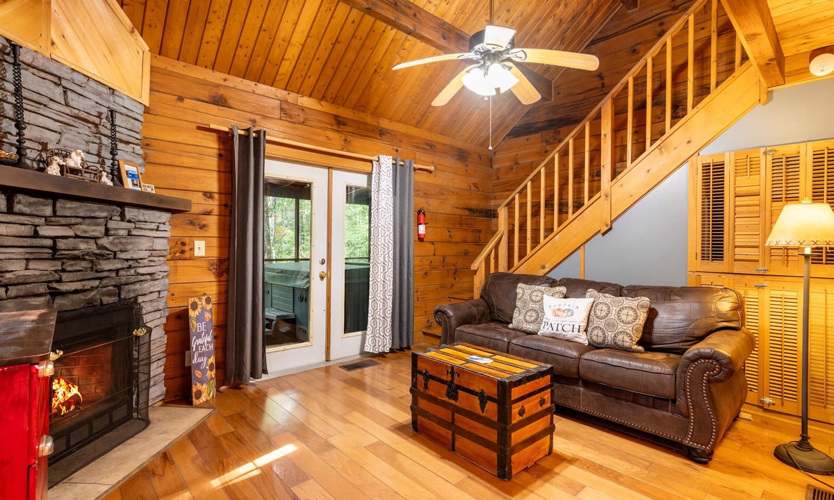 Sautee Nacoochee Cabin | Puppy Love - July Specials: 10% OFF or 4th Night Free - Ask for details!
