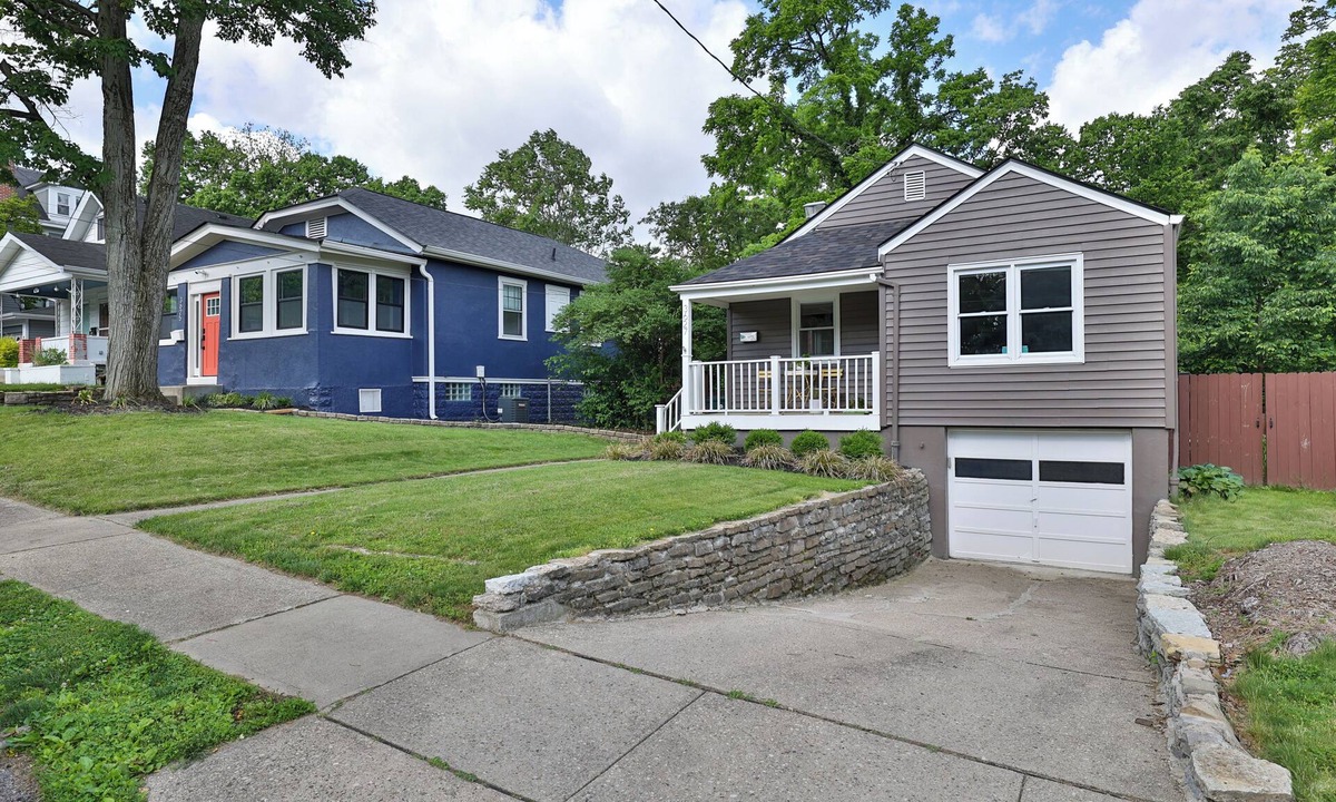 Hyde Park House | QCB + MCM - Neighboring Renovated Hyde Park Homes