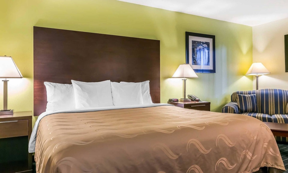 Jackson Hotel | Quality Inn Jackson