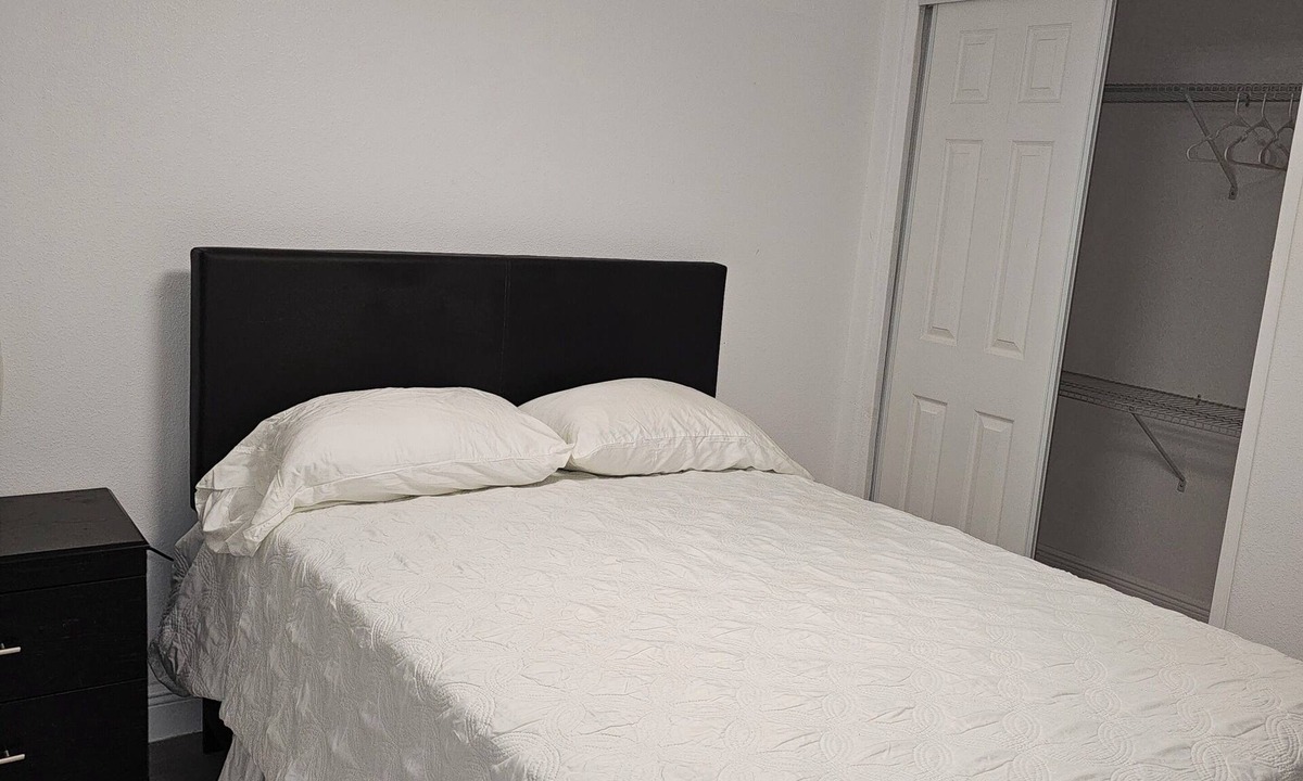 Winter Park Apartment | Quiet and safe neighborhood come to this great place with lots of room for relax