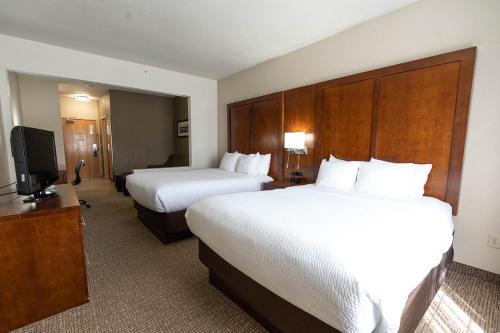 Brainerd Hotel | Rapid River Lodge