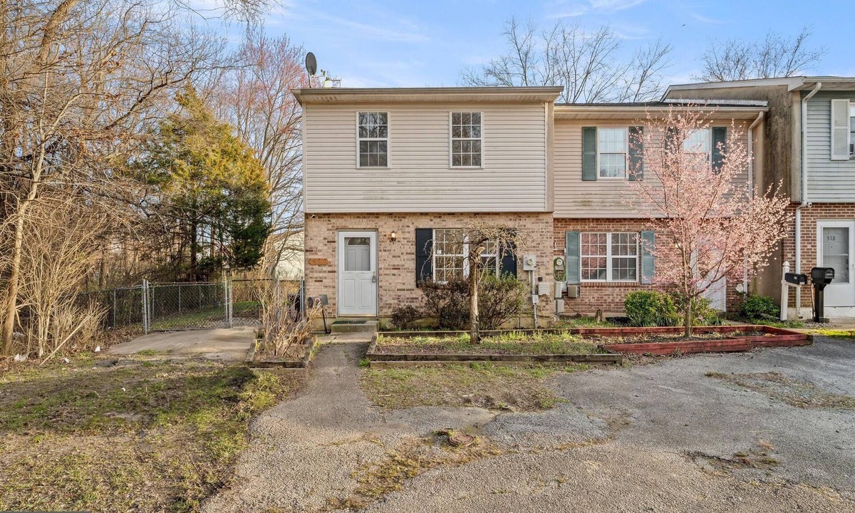 Glasgow House | Rare 1King+1Queen+4Twin Charming 3-bedroom Private townhome at Newark, DE