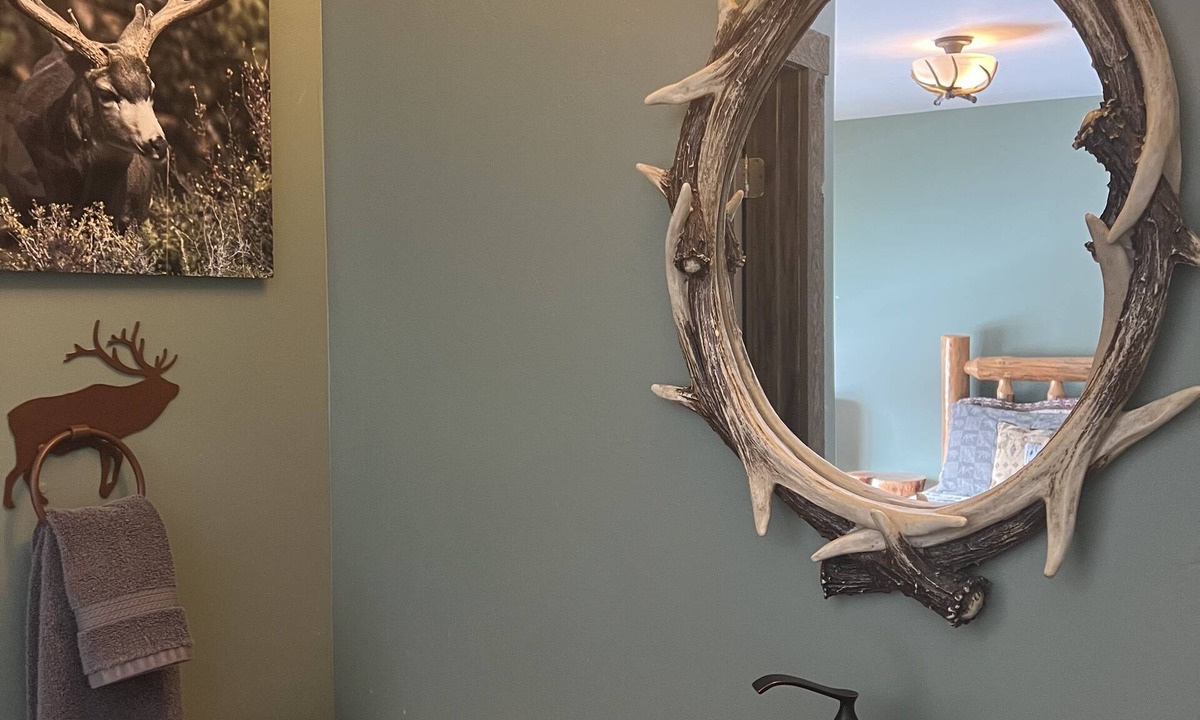 Swan Valley Hotel | Rays place Inn