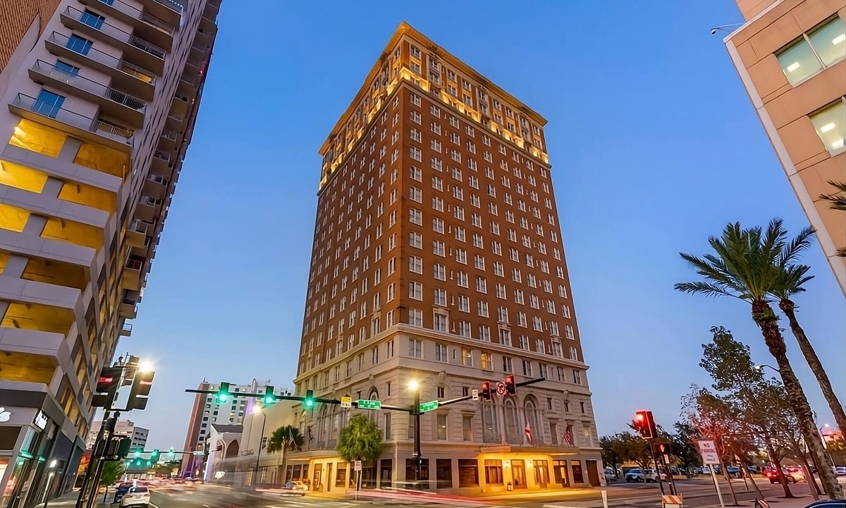 Downtown Tampa Hotel | Relax and Unwind! Experience Downtown Tampa Luxury