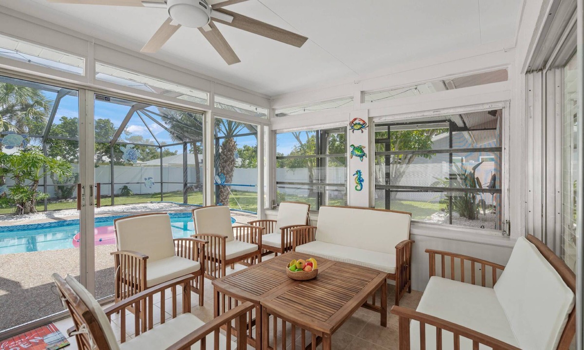 Gulf Gate Estates House | Relax in style at Coral Breeze! Your private Sarasota escape | Heated pool | Sunroom | Dog-friendly