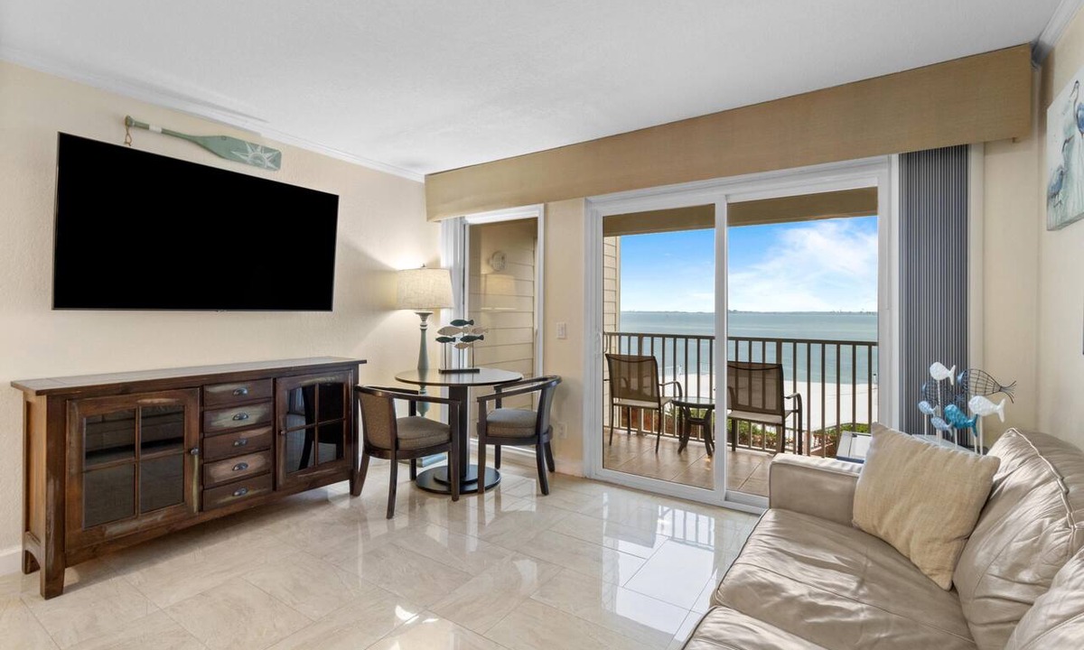 Rocky Point Condo | Relax On Tampa Bay 1 Bedroom Condo 2nd Floor