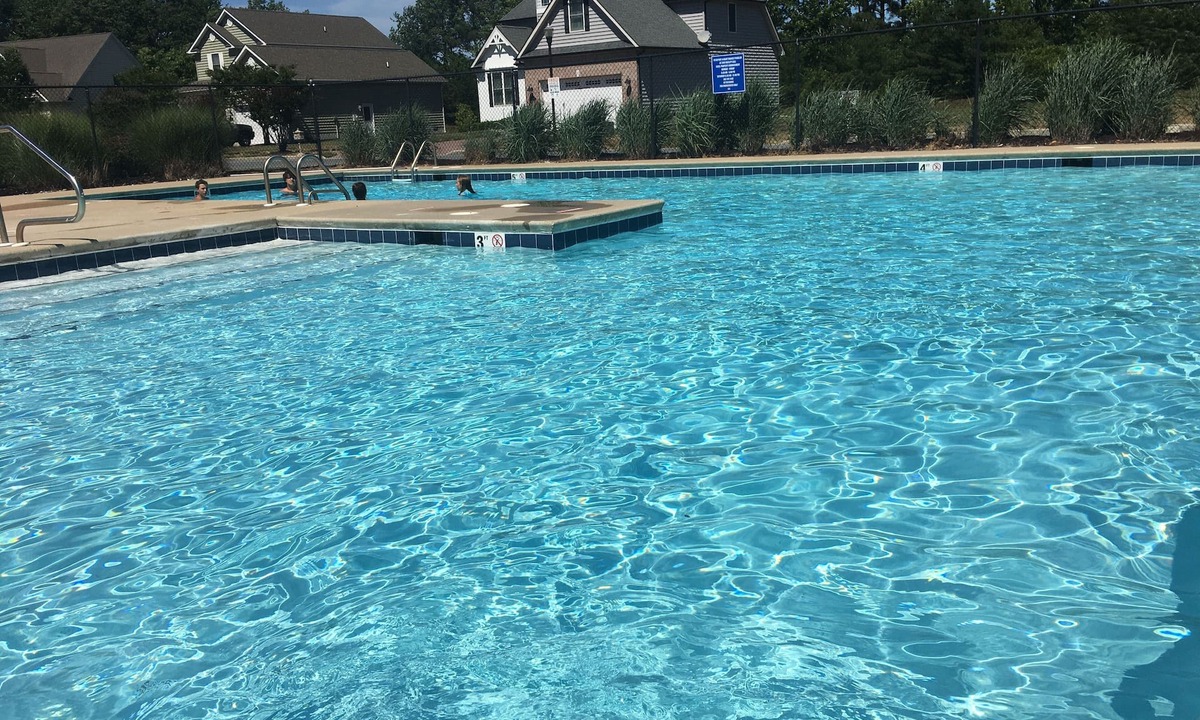 Frankford House | Remodeled 2025. Free Parking-2 m to Beach-Spacious-Free Pool-Game Room-King Bed