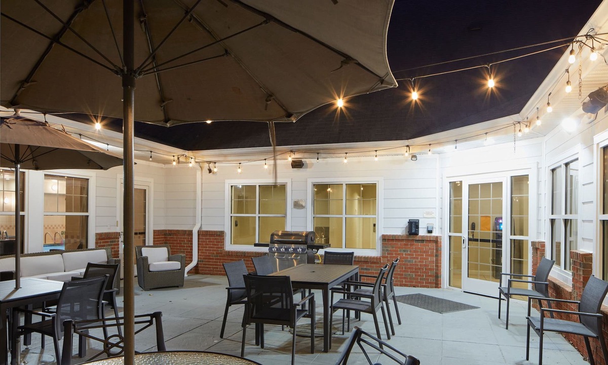 Lakeview Hotel | Residence Inn by Marriott Manassas Battlefield Park