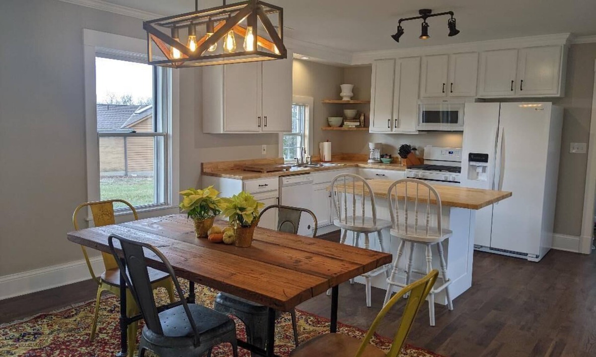 Colerain Township House | Restful Farm Retreat