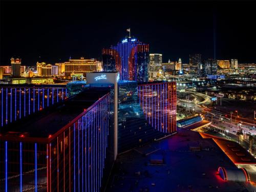 Las Vegas Resort | Rio Hotel & Casino, a Destination by Hyatt Hotel