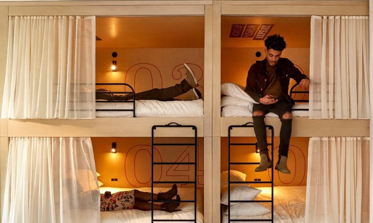 Castleberry Hill Hotel | Roadie Room at Reverb by Hard Rock Downtown Atlanta! Pets Allowed