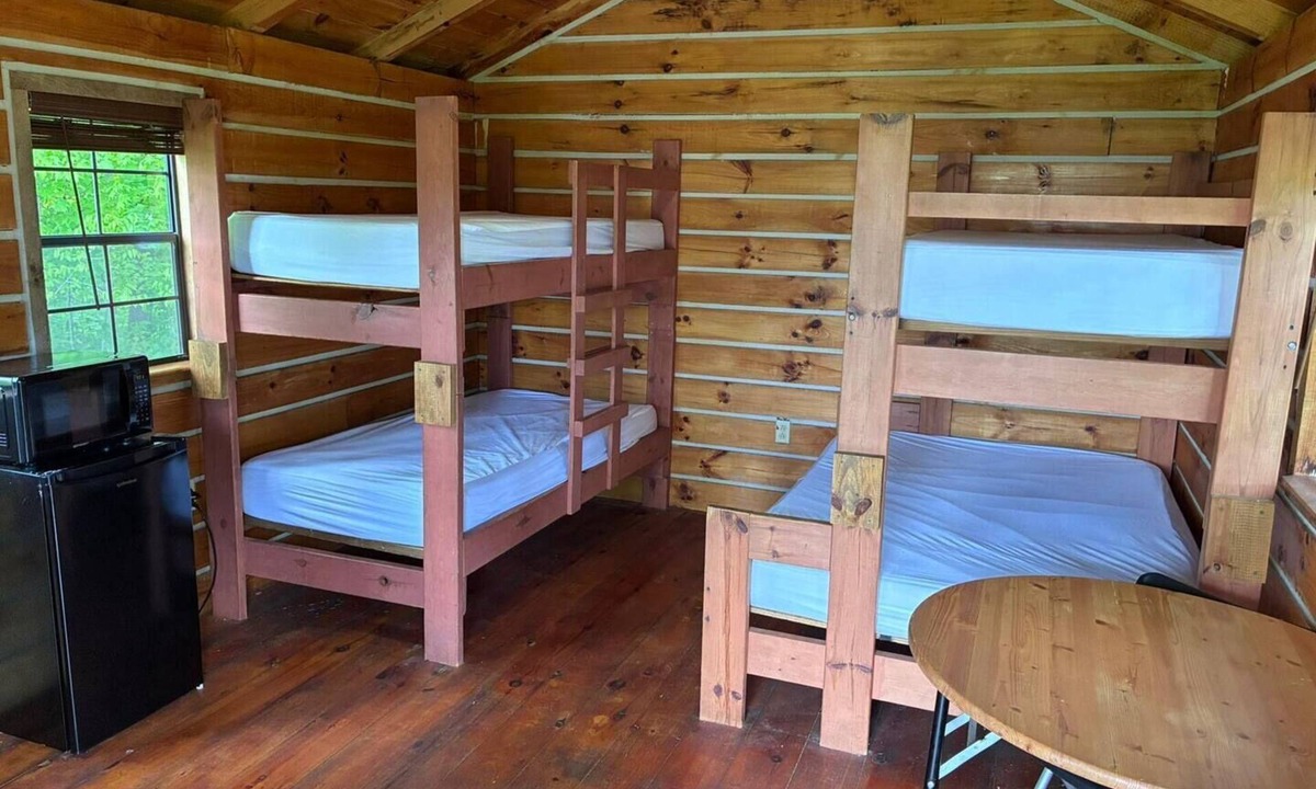 Rockbridge Cabin | Robin Rustic Cabin at Hocking Hills + Largest Bounce House