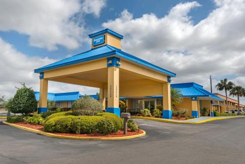 Clermont Hotel | Rodeway Inn Clermont North