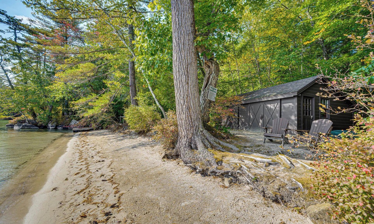 Holderness Cabin | Rustic Cabin w/Squam Lake Access & Fireplace!