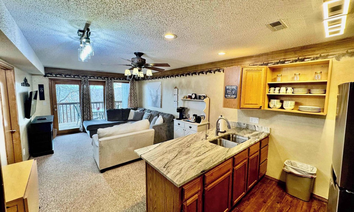 Notch Estates Condo | Rustic Ozark Retreat (First Responder Owner)