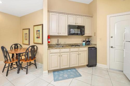 Demere Park House | Salt Air Villas #210(B)