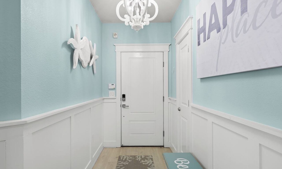 Red Fish Cove Condo | Salt & Light -Book 5+ nights and get 15% discount. 3BD/3BA. Sleeps 9