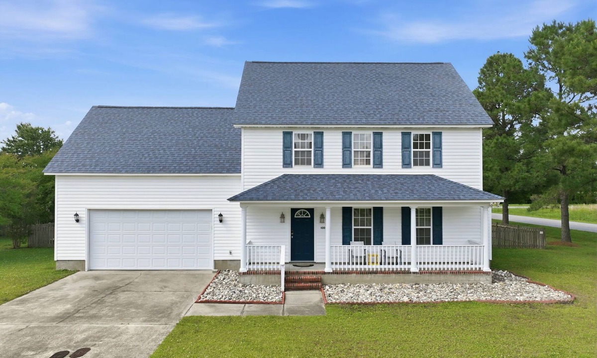 Morehead City House | Salty Paws Cottage - Where Coastal Comfort Meets Pet-Friendly Living!
