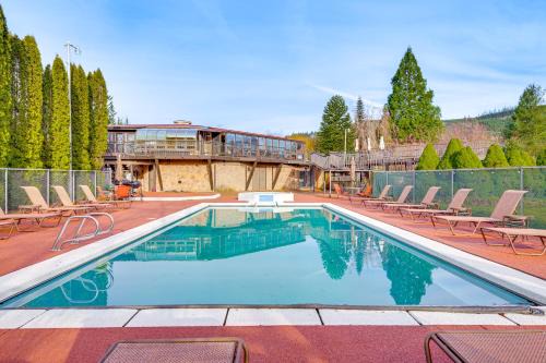 Sultan Villa | Sauna, Pickleball Court & Game Room: Sultan Villa!