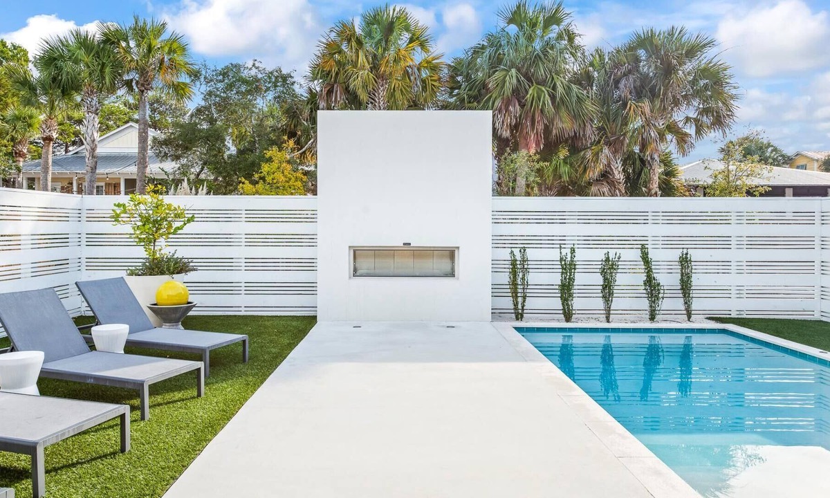 San Juan House | "Seagrove Surf Shack" Private Heated Salt Water Pool! Short Walk to the Beach!