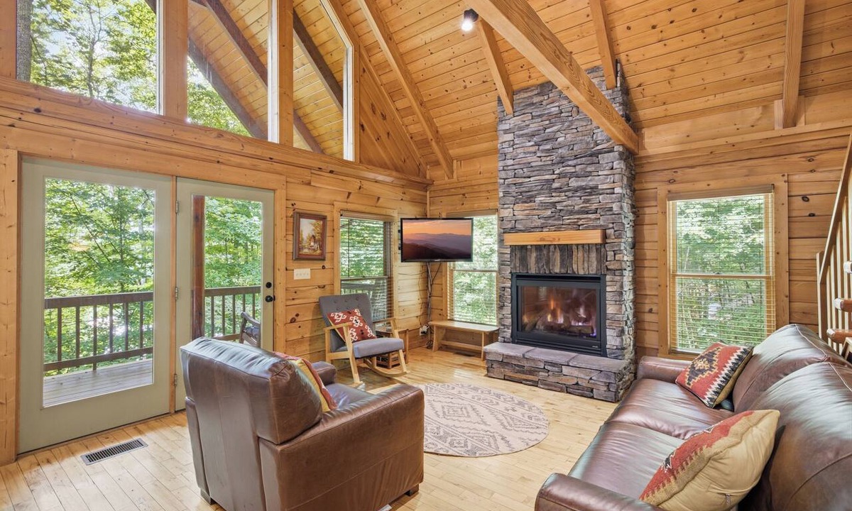 Wears Valley Cabin | Secluded Cabin near heart of Wears Valley