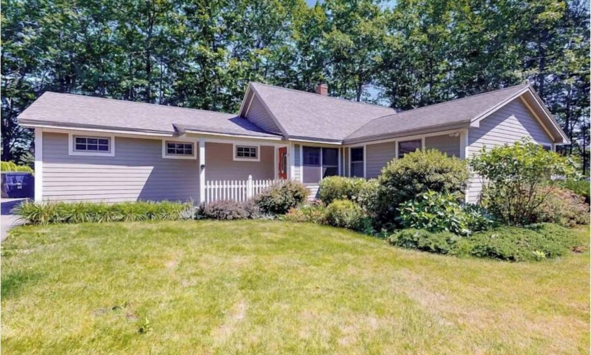Ellsworth House | Secluded lakefront home with patio & firepit, fast WiFi, wood stove & W/D