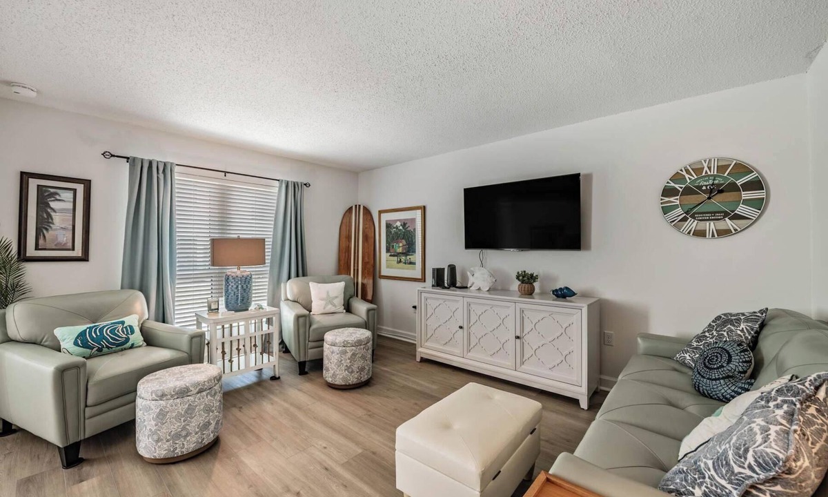 Indian Rocks Beach Condo | Shore to Please Condo- Spectacular 2 bedroom 2 bath Seaside Retreat