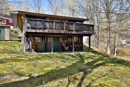 Killington House | Ski-In/Ski-Out Mountain Retreat | 4BR Home at Pico Mountain