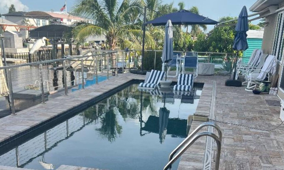 Fullers Earth House | Spacious Ellenton Escape – 3 Bedrooms, Pool, Dock with Boat Slip & Full AC
