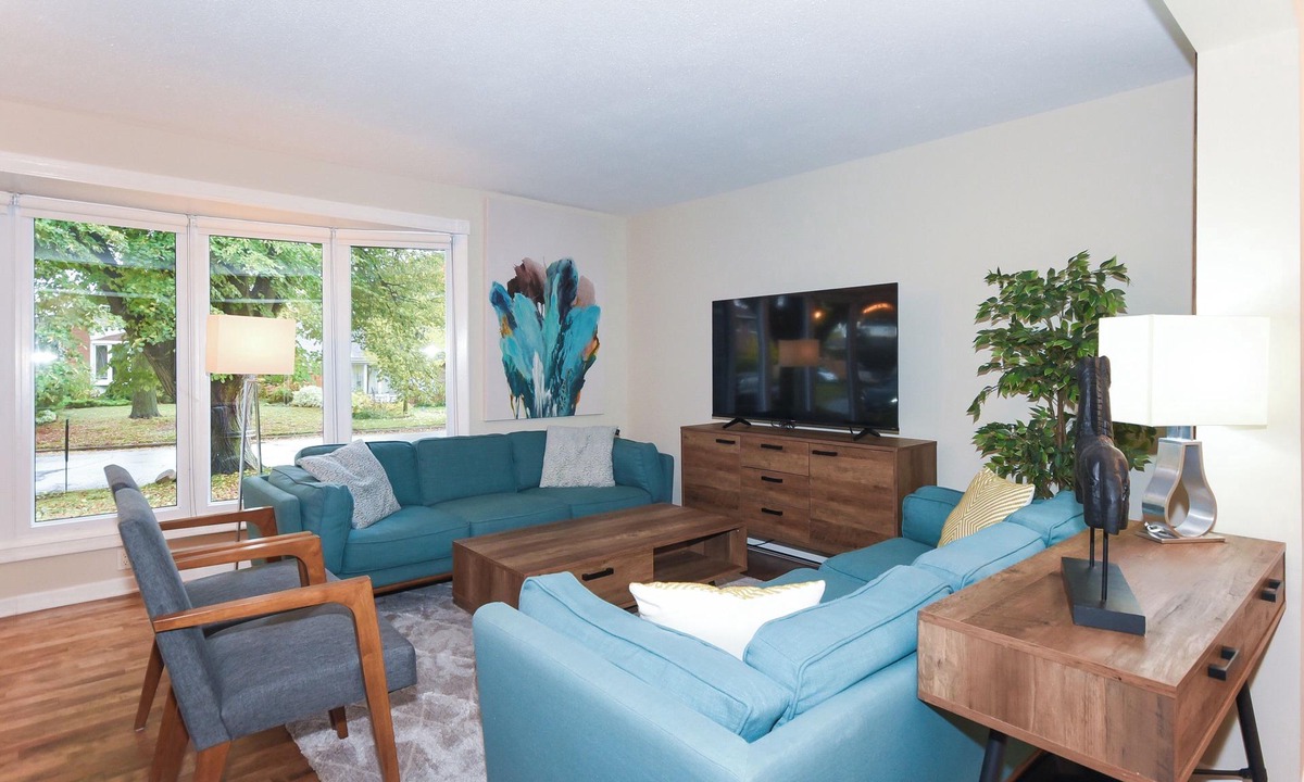Ottawa Division Apartment | Spacious Main Lev Apt | Algonquin | 4 Beds, 2 Bath | Sleeps 8