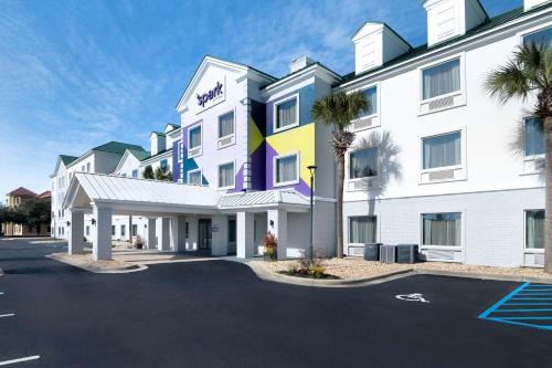 Destin Hotel | Spark by Hilton Destin