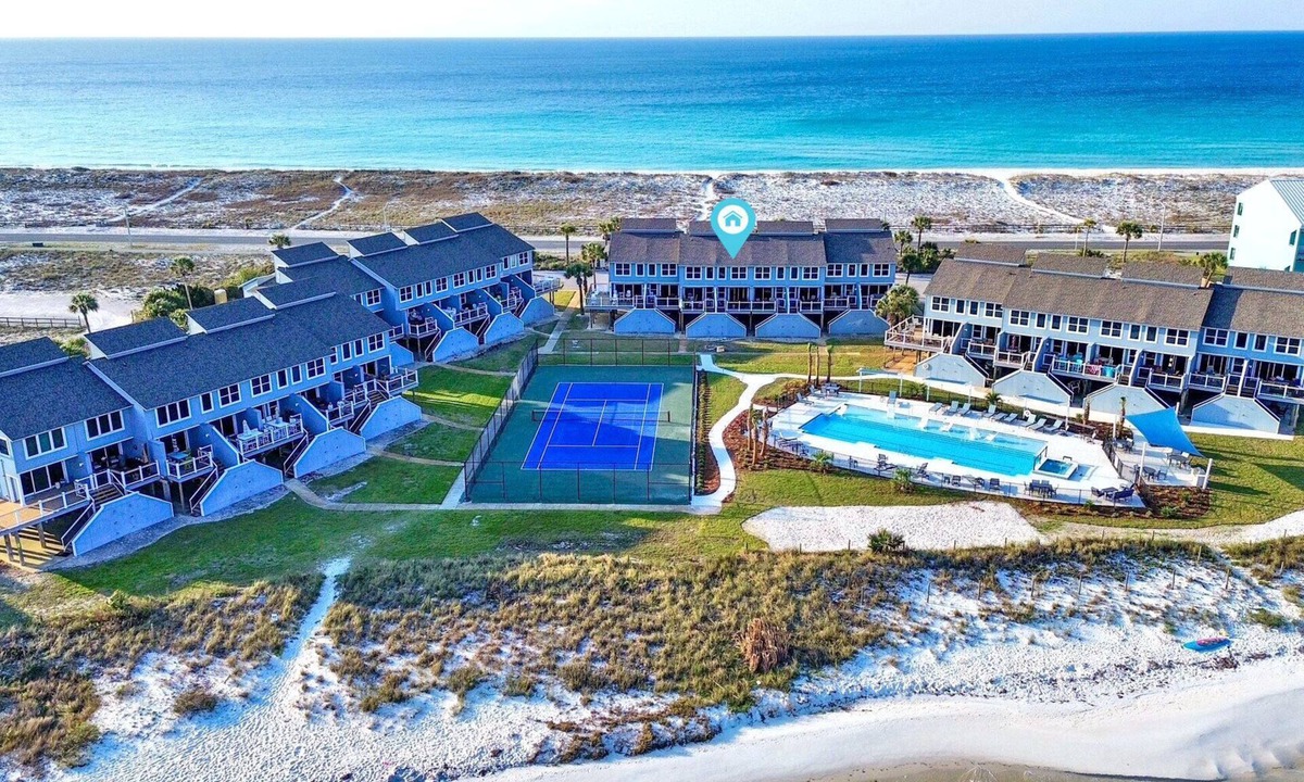 Pensacola Beach House | Spectacular Views from all Windows in this Sound Frond Condo; Pets Welcome!