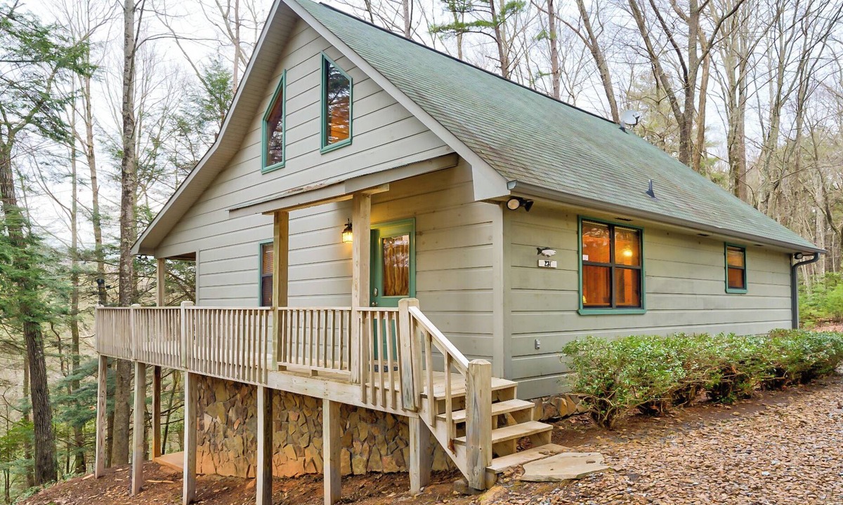 Blue Ridge Cabin | Squat and Gobble Blue Ridge GA
