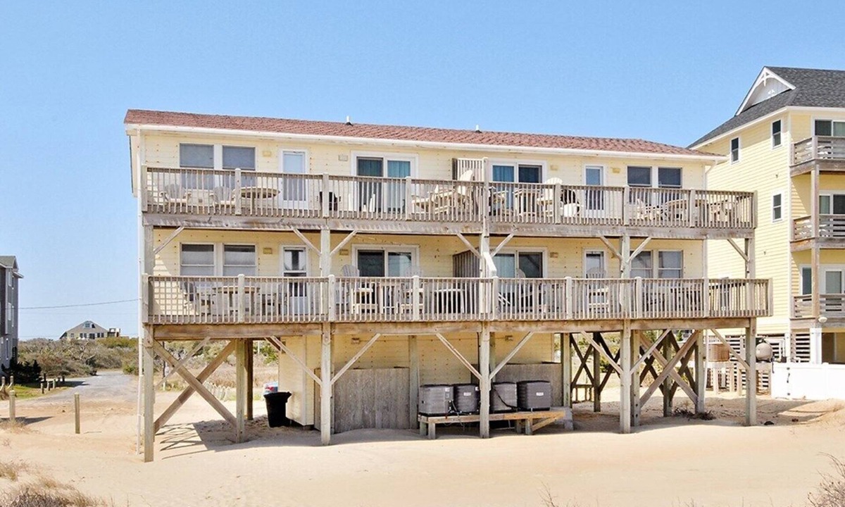 Buxton House | Starlights Condos, OCEANFRONT, Extraordinary View, Together Yet Private!