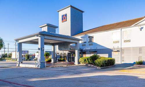Pasadena Hotel | Studio 6 Suites Pasadena, TX