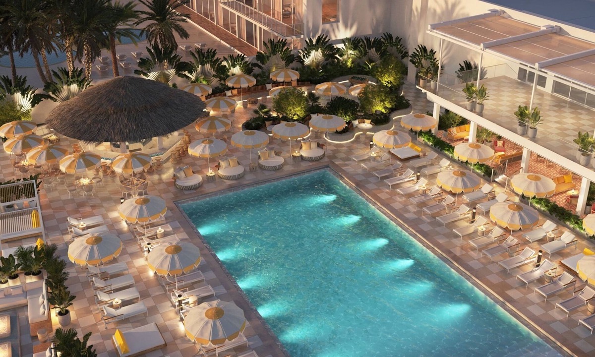 Sunny Isles Beach Hotel | Stunning Beachfront Location! Room w/Amazing Ocean View | Outdoor Pool