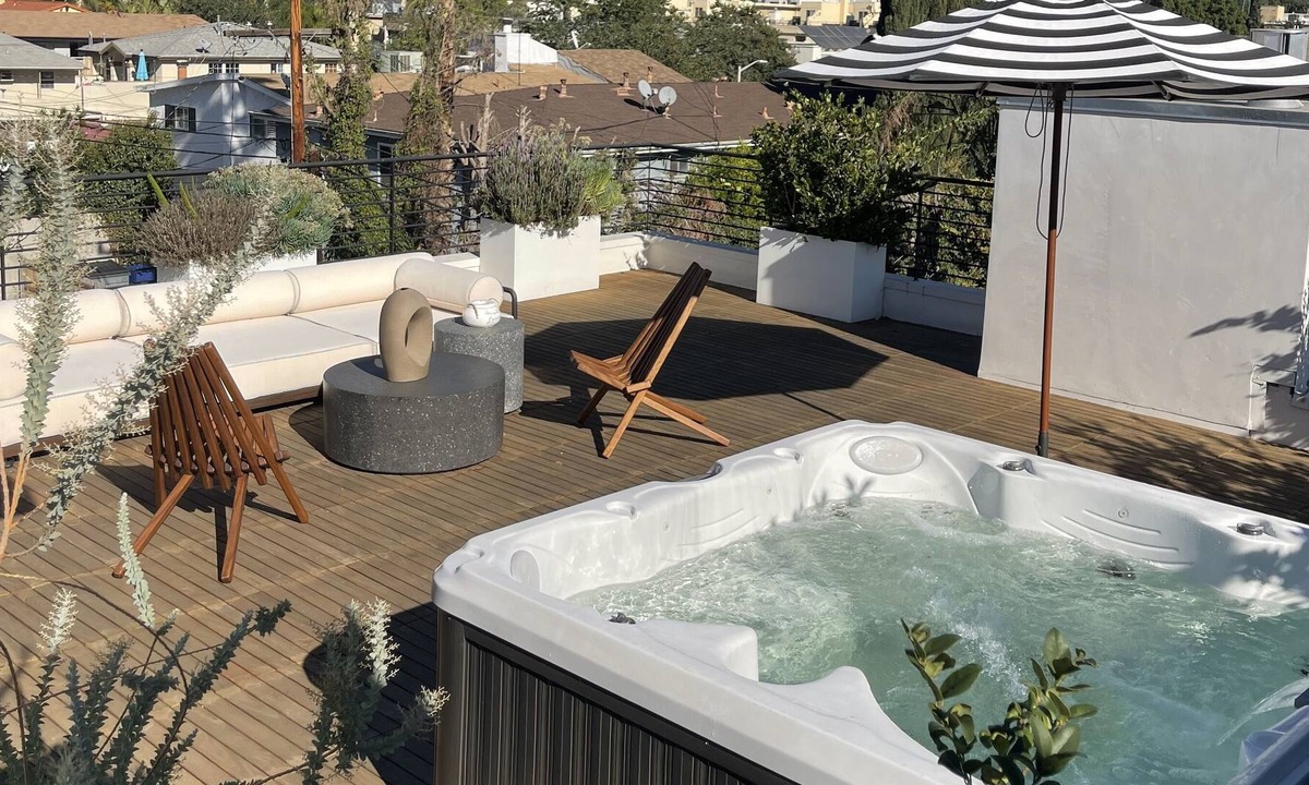 Tri-West House | Stunning modern town house in the heart of cool TRI WEST W Private Rooftop/SPA