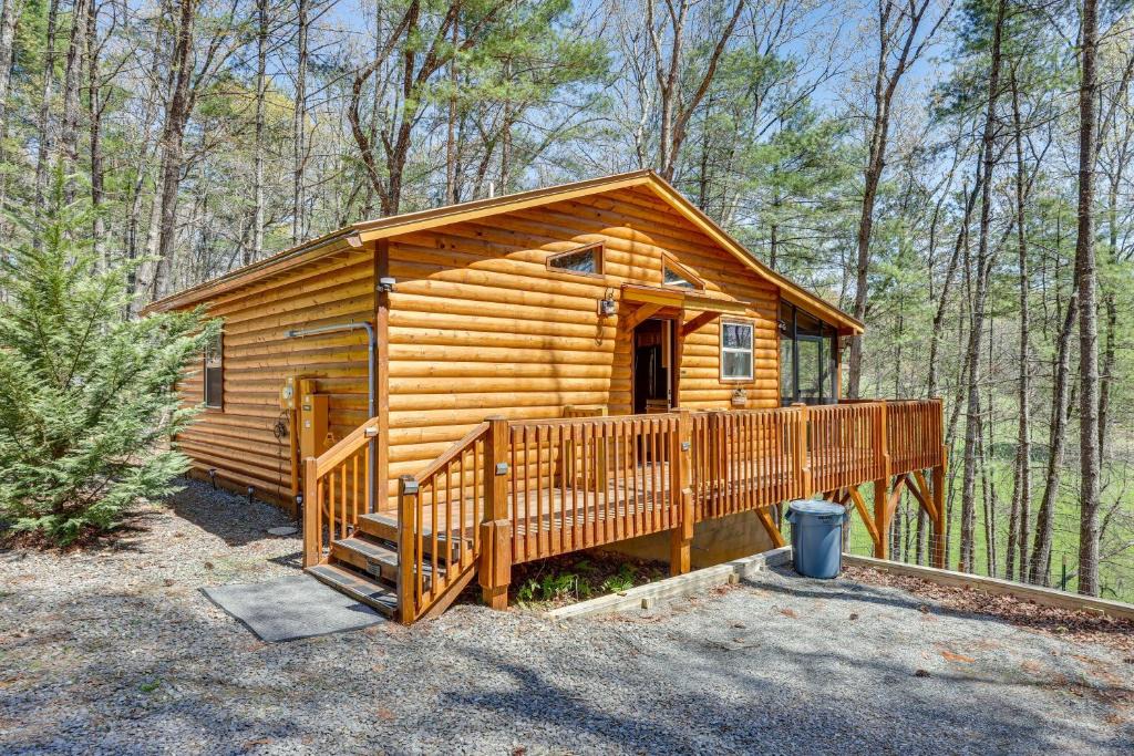 Murphy House | Stunning Murphy Cabin - 5 Mi to Cherokee Lake!