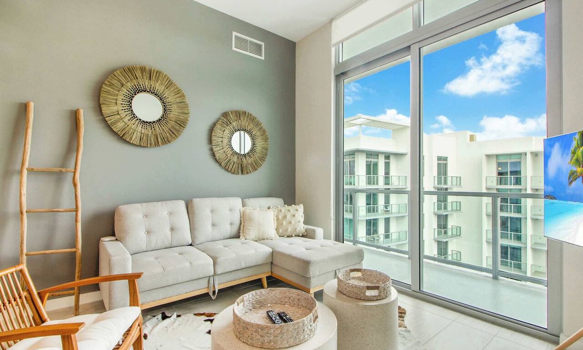 Northeast Miami Condo | Stylish 1Bdrm Penthouse In Miami Design District