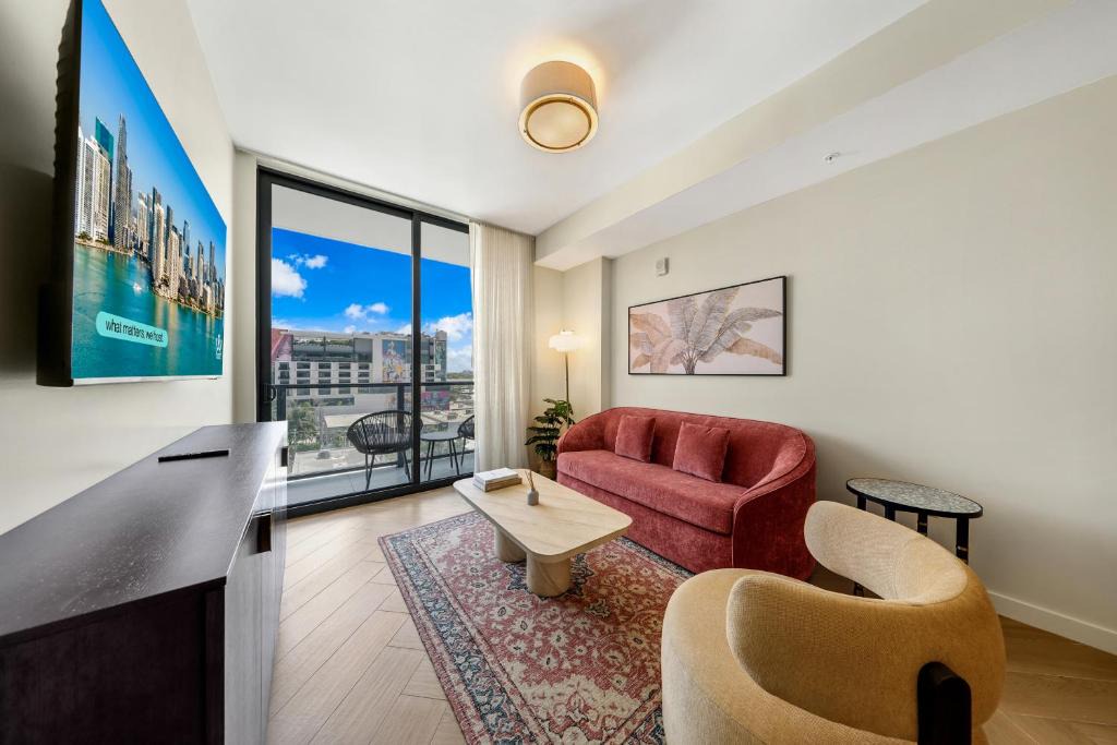 Wynwood Art District Apartment | Stylish Condo in Prime Location - Pool & Gym
