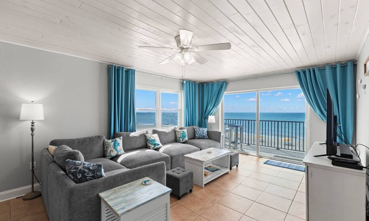 Madeira Beach Condo | Superb Location on the Beaches of Madeira. Great Corner Unit Views. Beachfront Pool on the Sand!