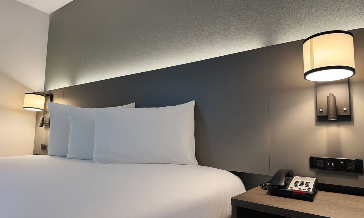 Minot Hotel | Surface Boutique Hotel