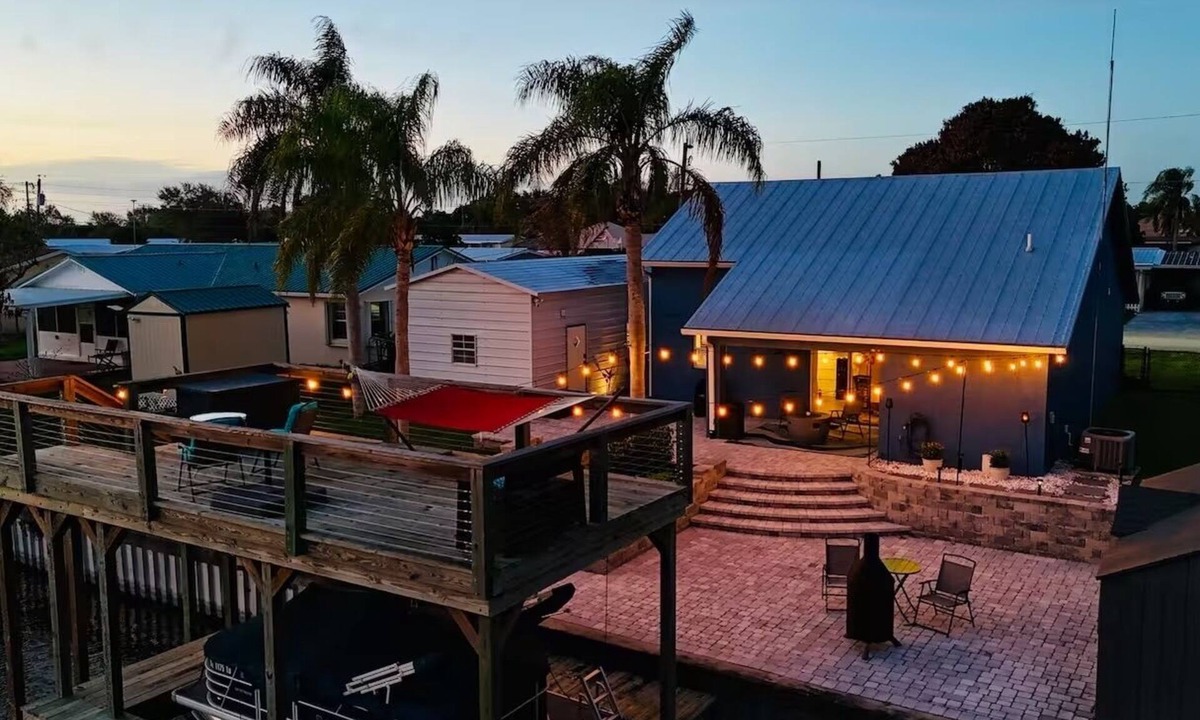 Taylor Creek House | Taylor Creek Isles Cottage with Lake Access + Deck