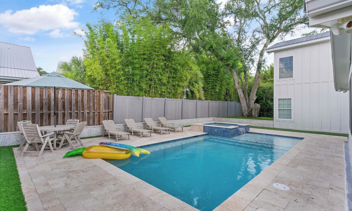 East Beach House | The Blue Door Cottage sleeps 8 and makes for a perfect beach getaway