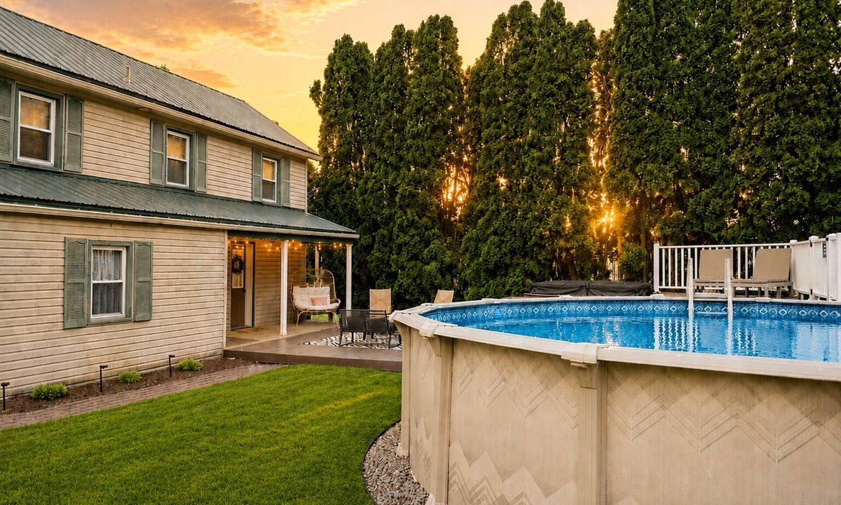 Mount Aetna House | The Fern Cottage [private hot tub + pool]