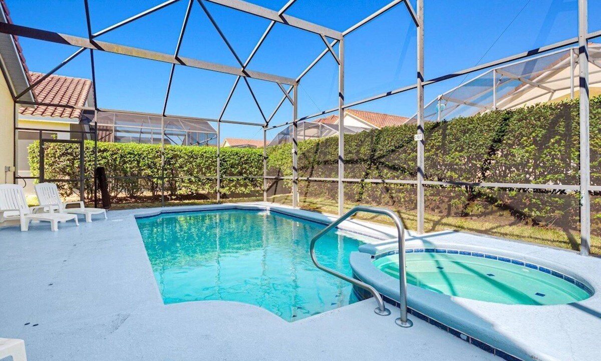 Tuscan Hills House | The Hideaway@Tuscan Hills, a modern 4 bedroom, 3 bath luxury home