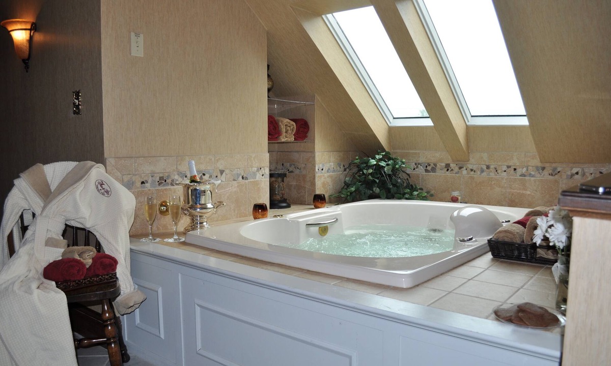 Intercourse Bed & Breakfast | The Inn & Spa at Intercourse Village