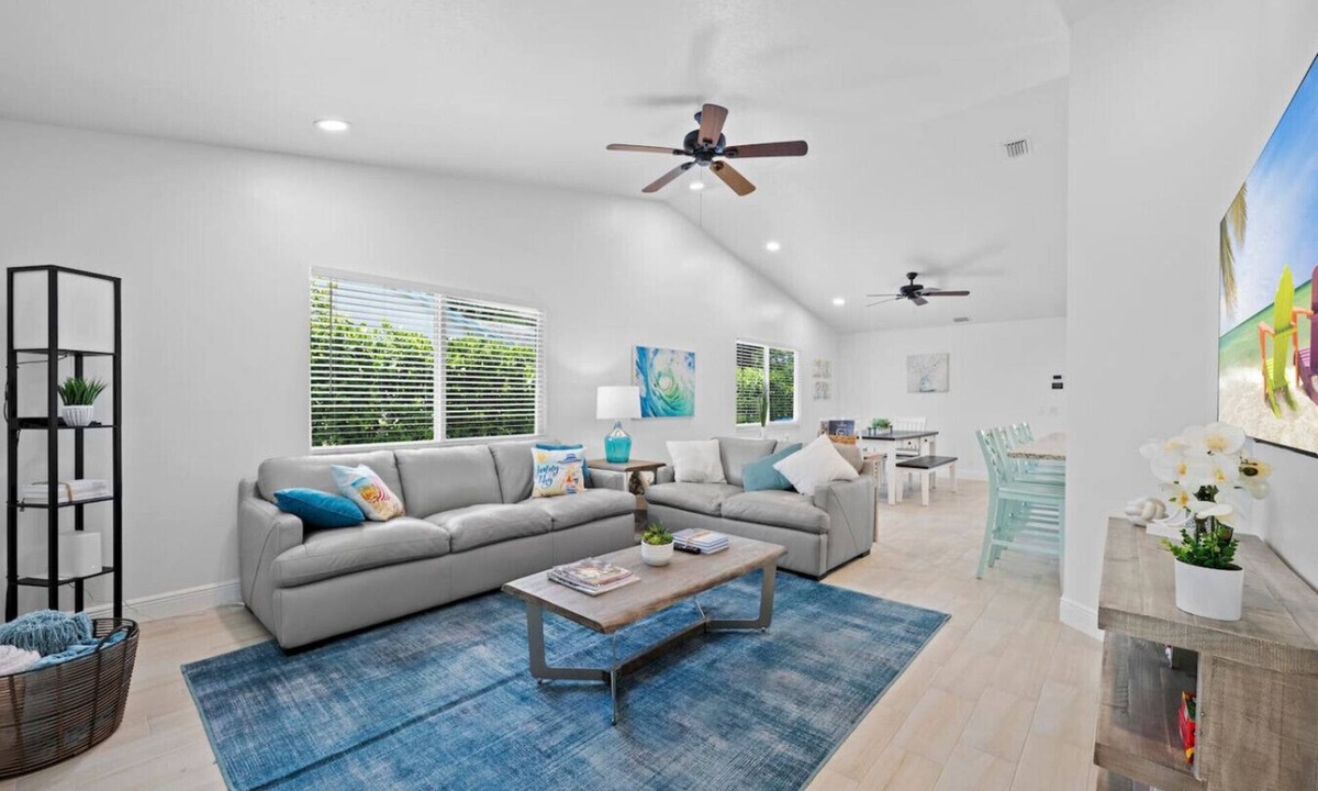 North Palm Beach Heights House | The Jupiter Escape!