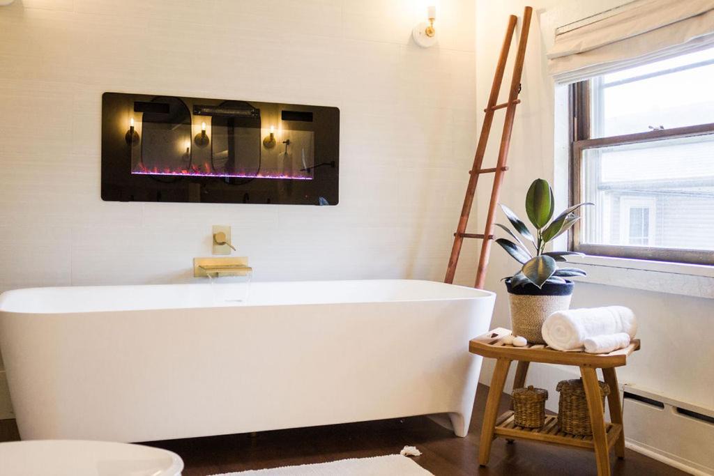 Myerstown Ski Chalet | The Loft at Woodhaven Hideaway