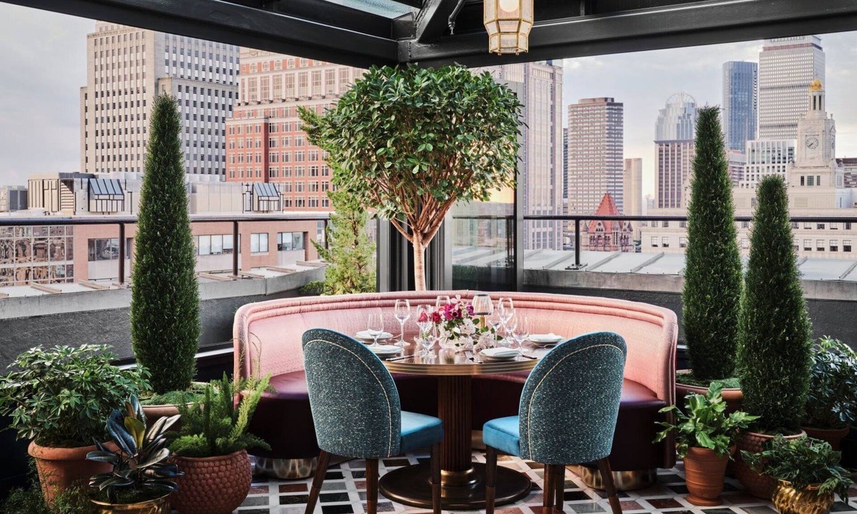 Back Bay East Hotel | The Newbury Boston